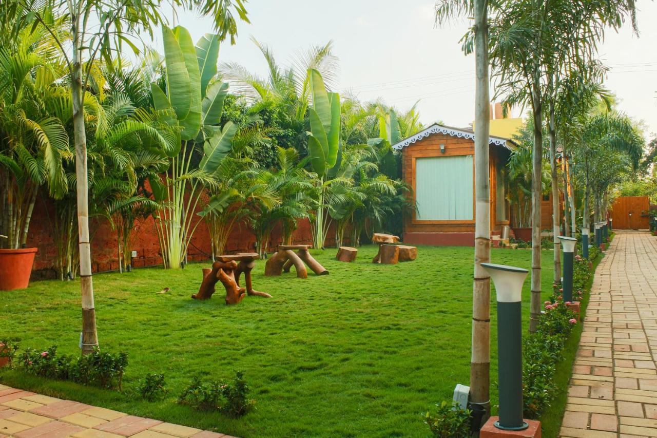 Grand Vatika Resort Arambol Exterior photo