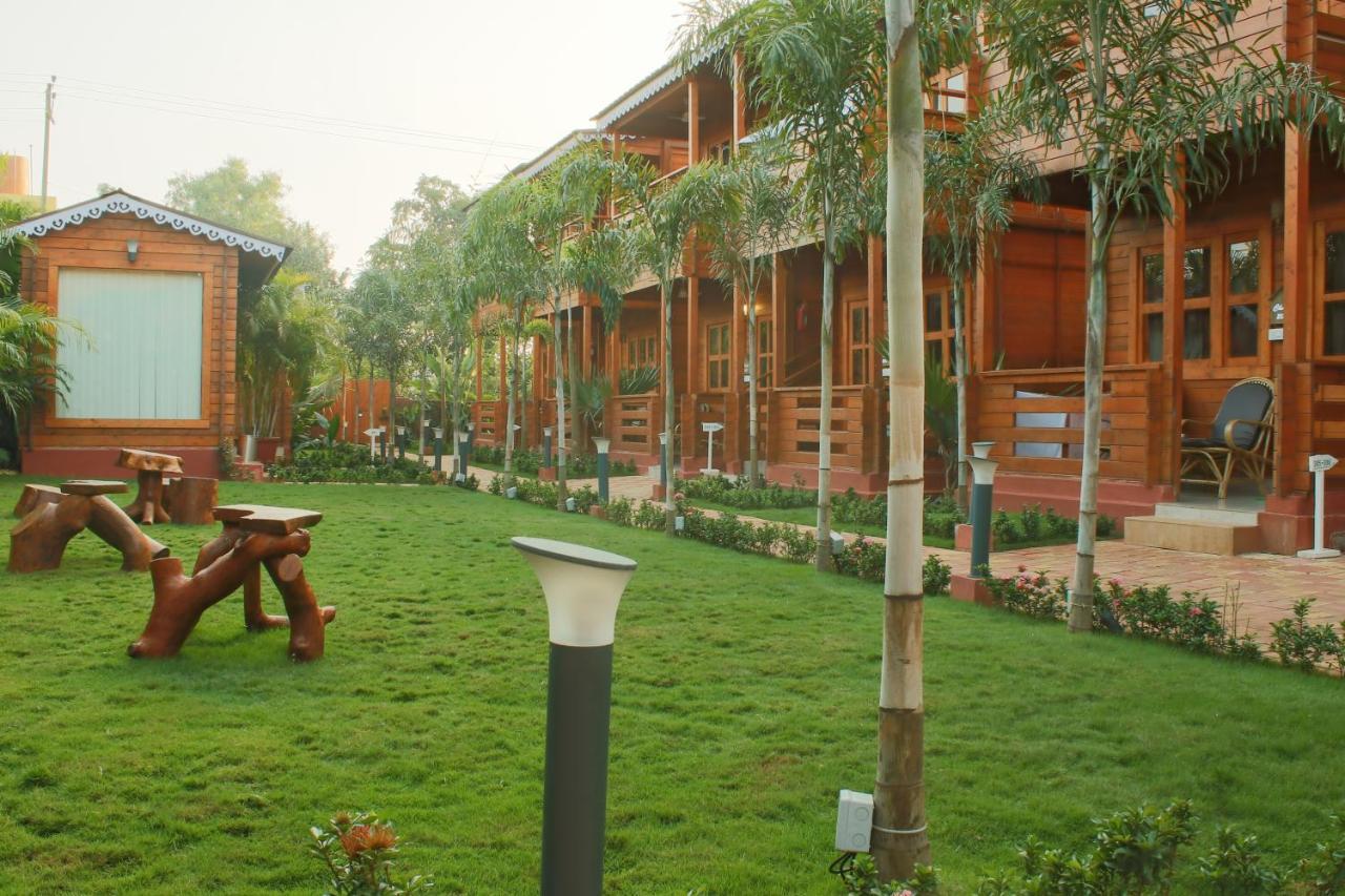 Grand Vatika Resort Arambol Exterior photo